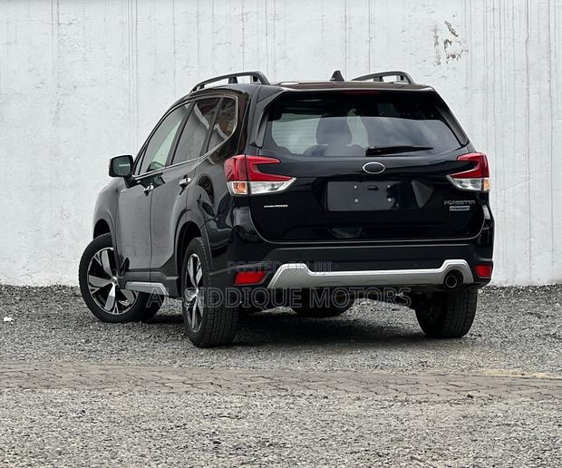 Subaru Forester 2019 Black