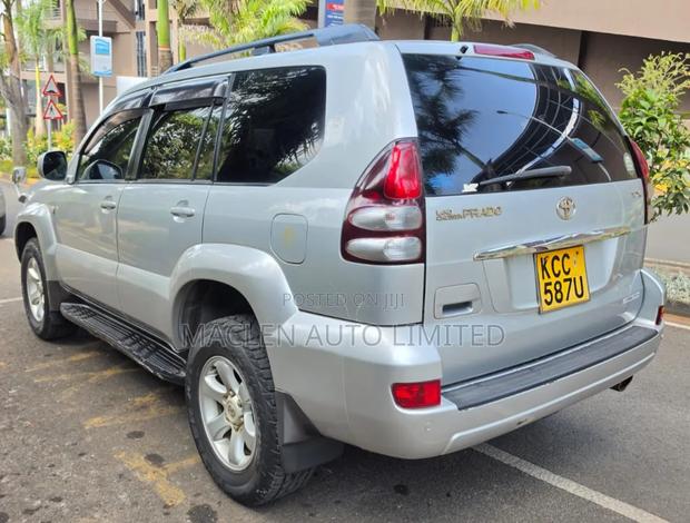 Toyota Land Cruiser Prado 2008 Silver
