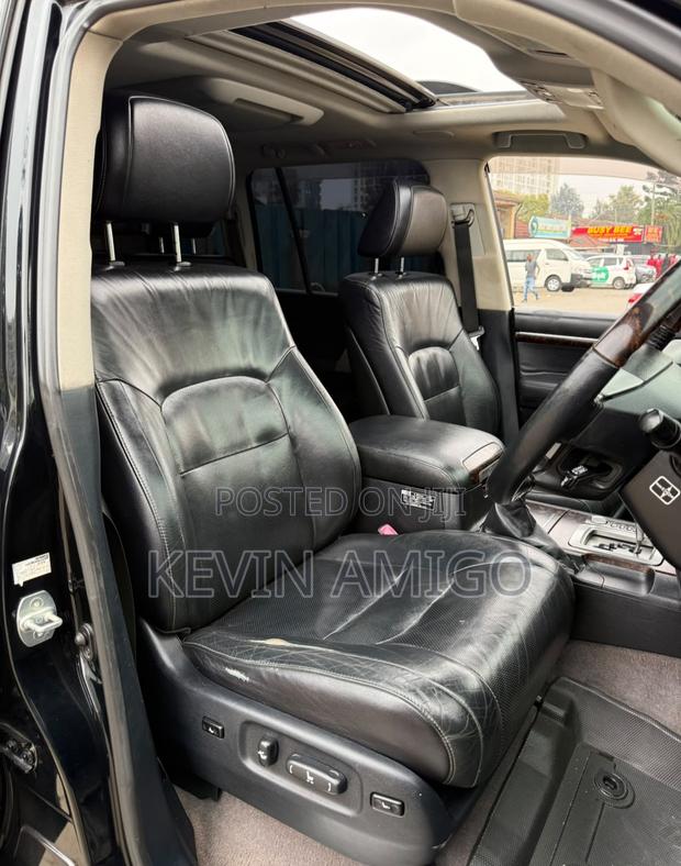 Toyota Land Cruiser 4.6 V8 ZX 2012 Black