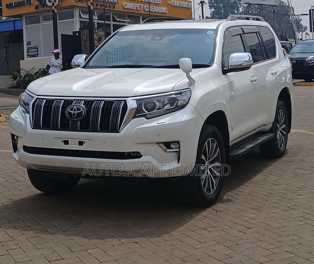 Toyota Land Cruiser Prado 2019 White
