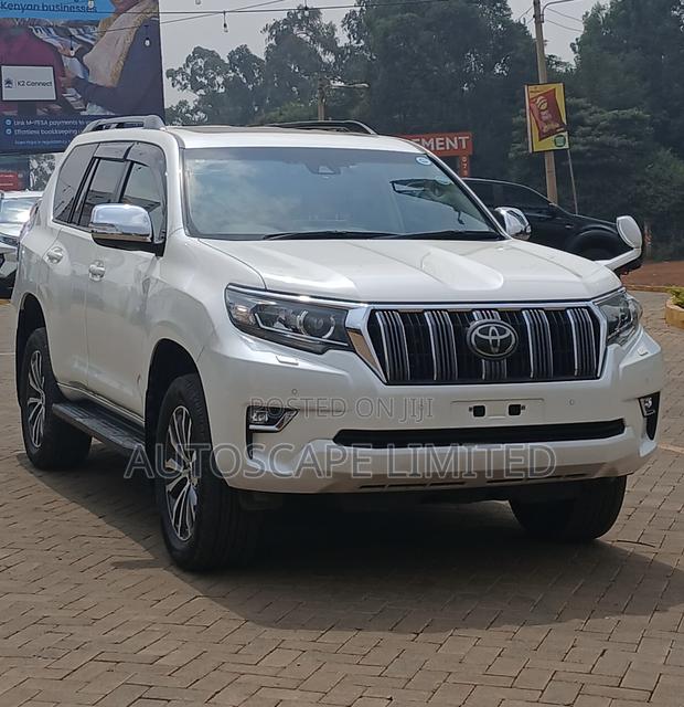 Toyota Land Cruiser Prado 2019 White