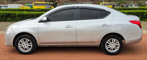Nissan Latio 2014 Silver