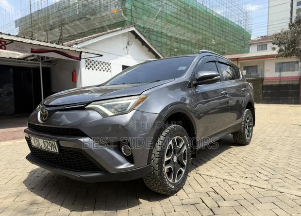 Toyota RAV4 2015 Gray
