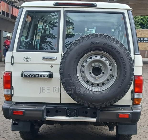 Toyota Land Cruiser 2024 White
