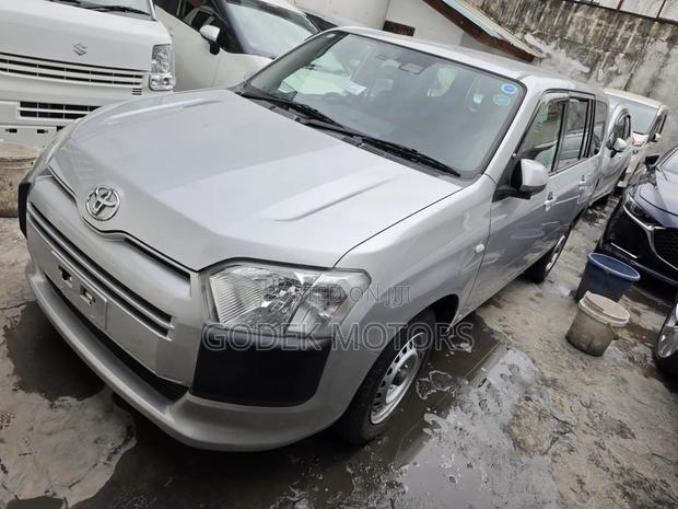 Toyota Probox 2019 Silver