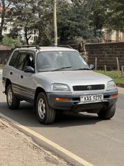 Toyota RAV4 Automatic 2000 Silver for sale