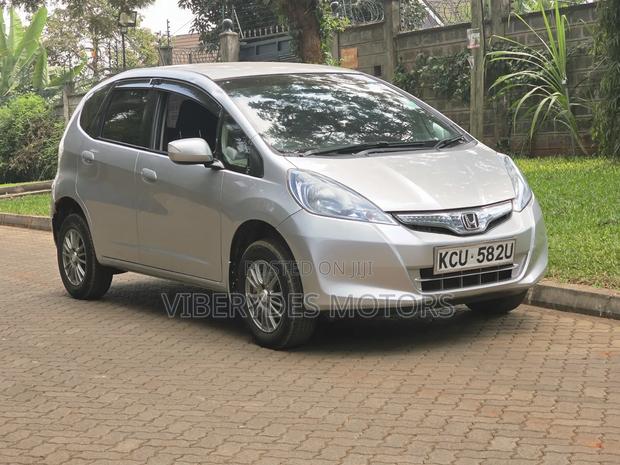 Honda Fit 2012 Silver