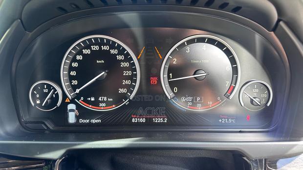 BMW X5 xDrive50i 4dr SUV AWD (4.4L 8cyl Turbo 8A) 2014 Black