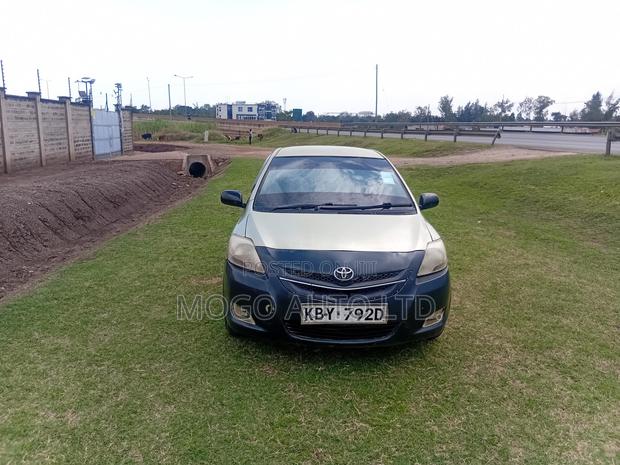 Toyota Belta 2006 Green
