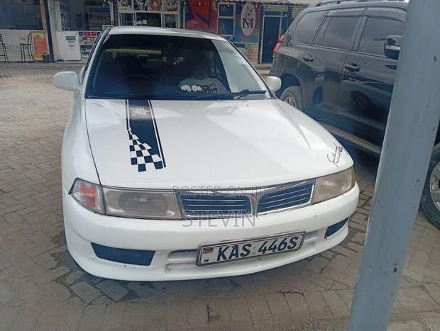 Mitsubishi Lancer 1999 White