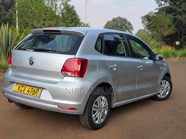 Volkswagen Polo 2019 Silver