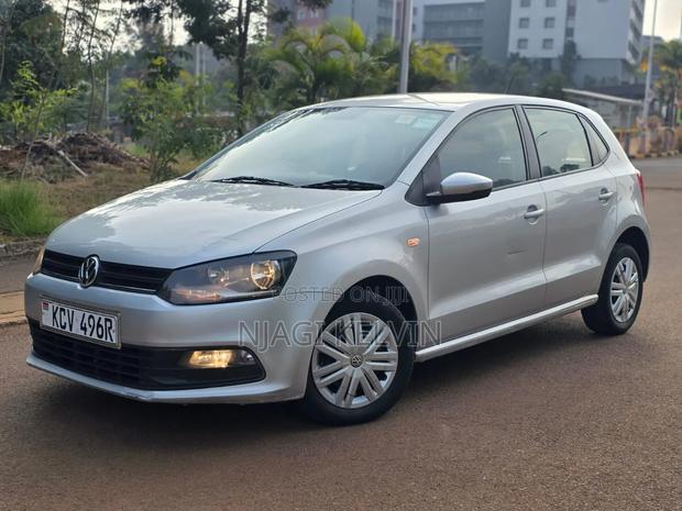 Volkswagen Polo 2019 Silver