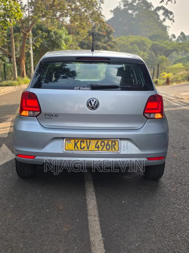 Volkswagen Polo 2019 Silver