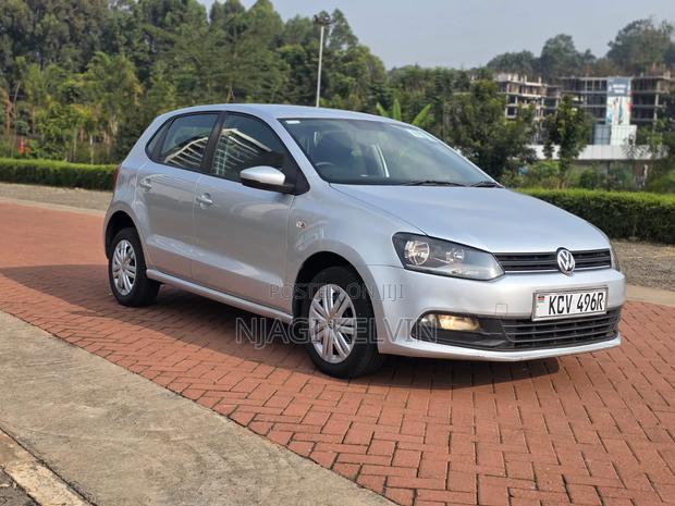 Volkswagen Polo 2019 Silver
