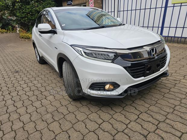 Honda Vezel 2019 White