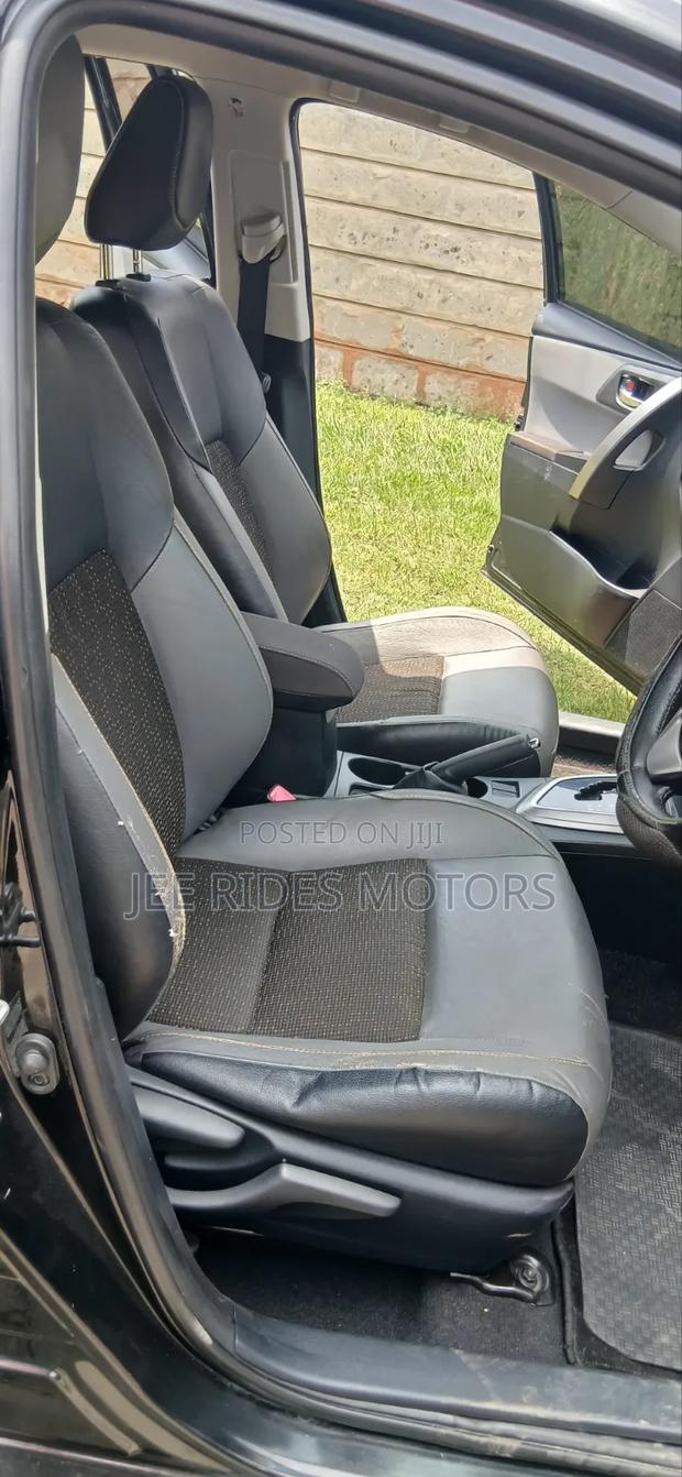 Toyota Auris 2018 Black