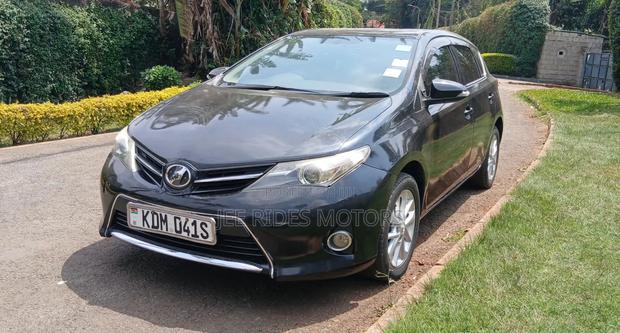 Toyota Auris 2018 Black