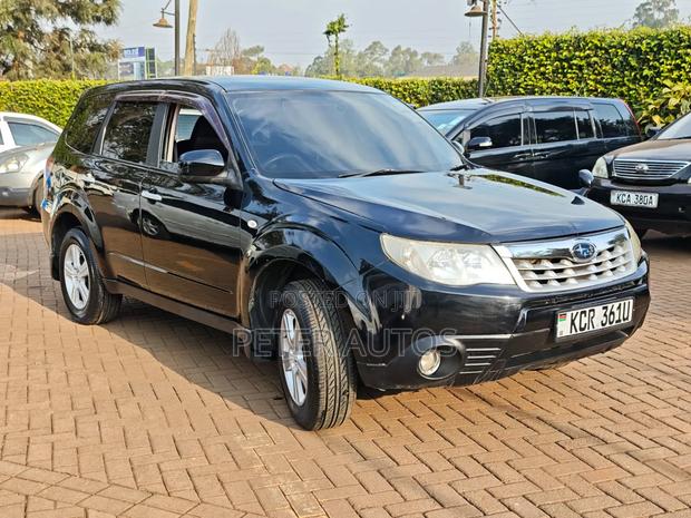 Subaru Forester 2012 Black