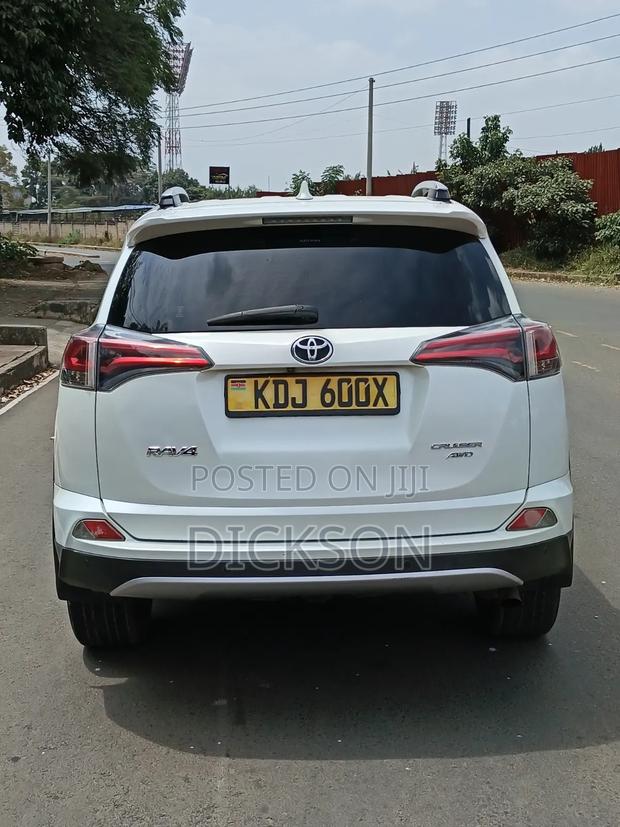 Toyota RAV4 2016 Pearl