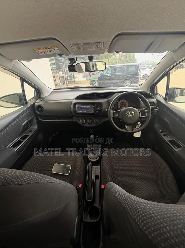 Toyota Vitz 1.0 FWD 5dr 2019 White
