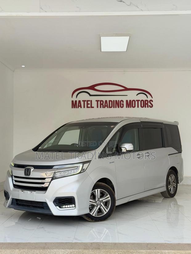 Honda Stepwgn 2019 Silver