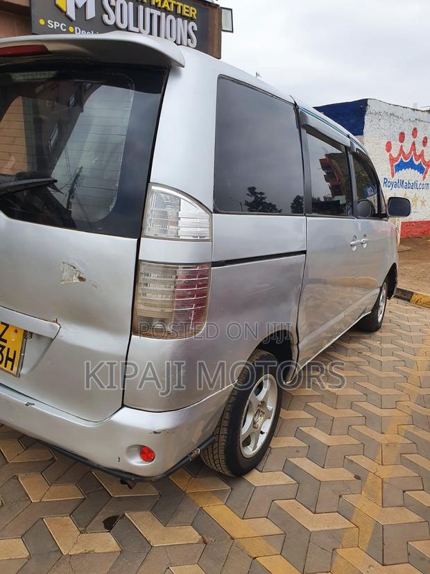 Toyota Voxy X L Edition 2WD 8-Seater 2008 Gray