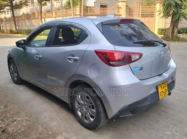 Mazda Demio 2017 Silver