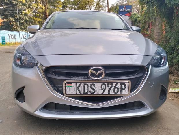 Mazda Demio 2017 Silver