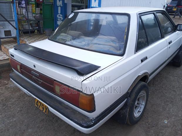 Nissan Sunny 1999 White