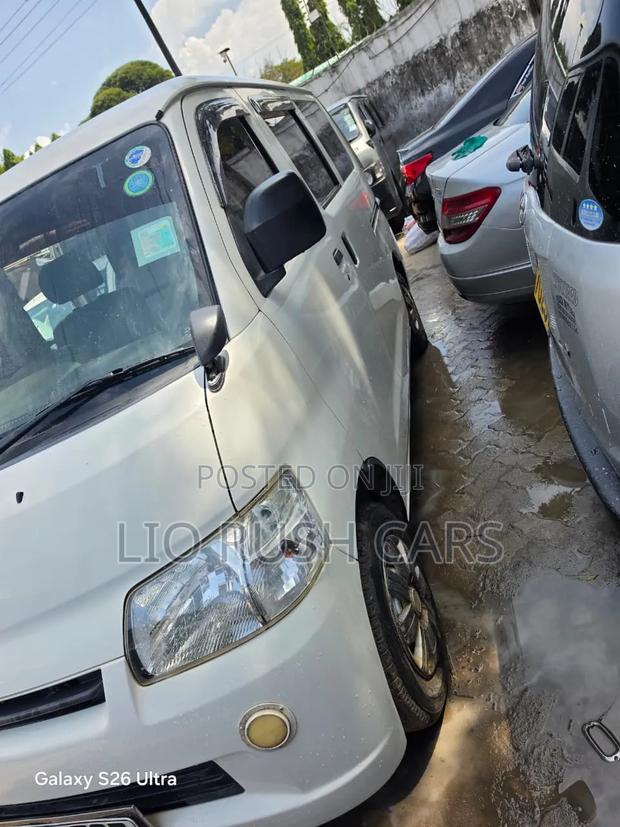 Toyota TownAce 2012 White