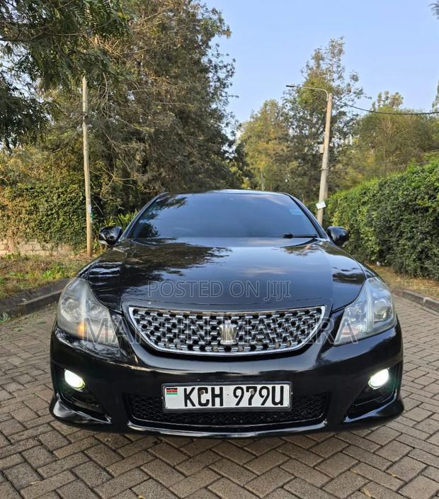 Toyota Crown 2009 Black