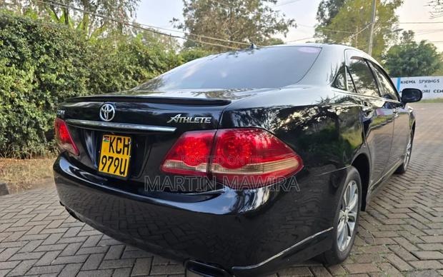 Toyota Crown 2009 Black