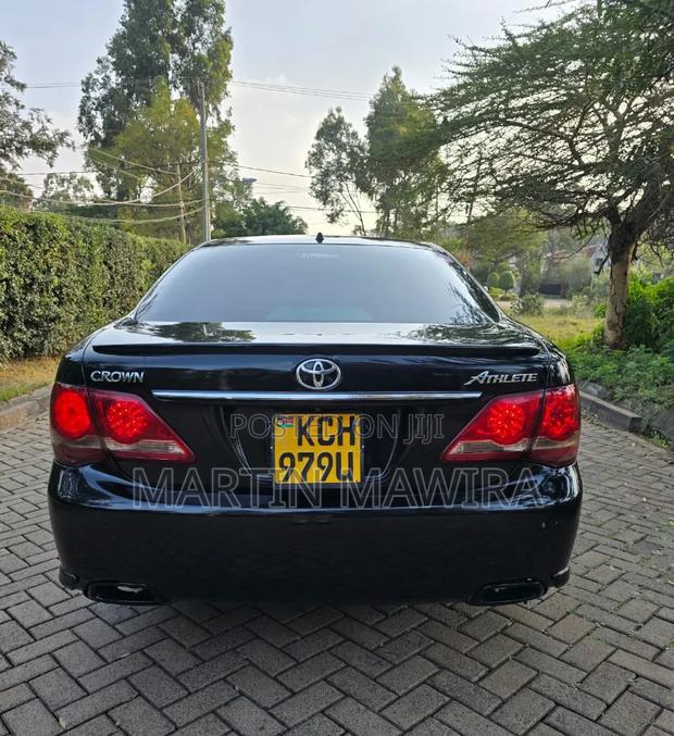Toyota Crown 2009 Black