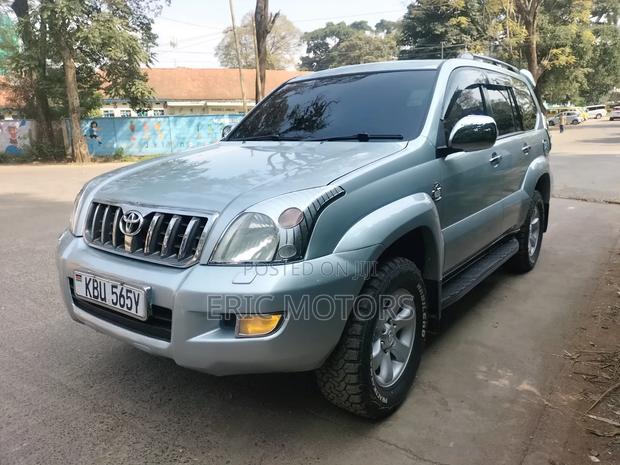 Toyota Land Cruiser Prado 2006 Gray