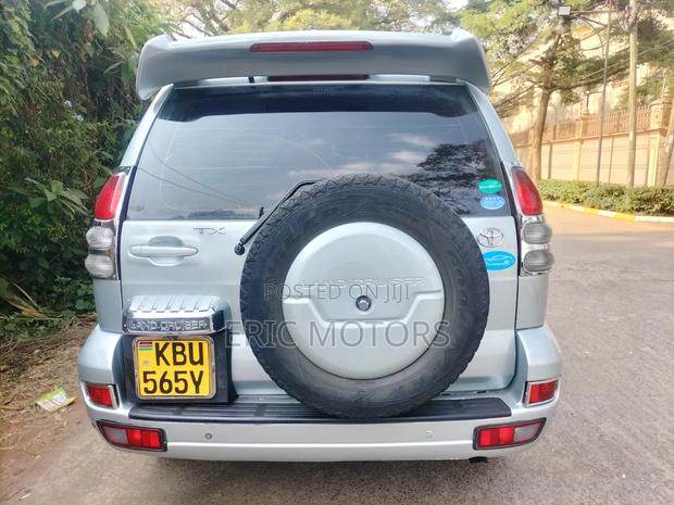 Toyota Land Cruiser Prado 2006 Gray