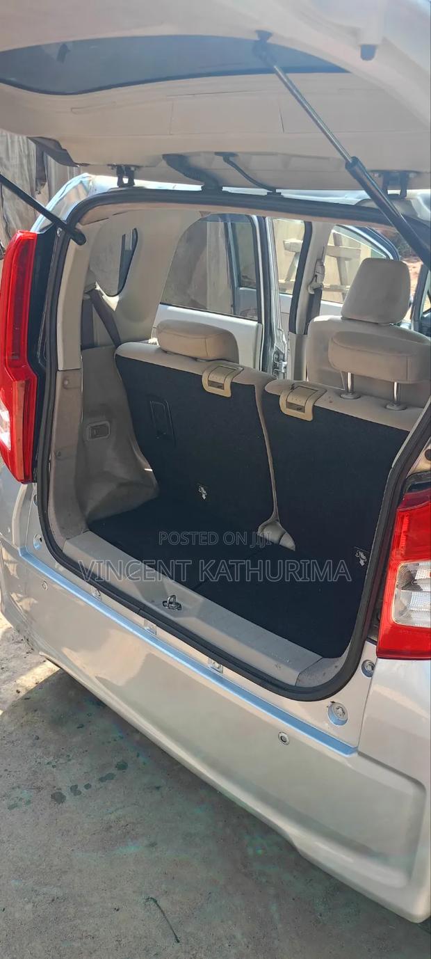 Daihatsu Move 2018 Silver