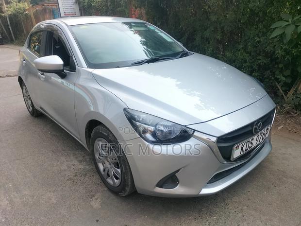 Mazda Demio 2017 Silver