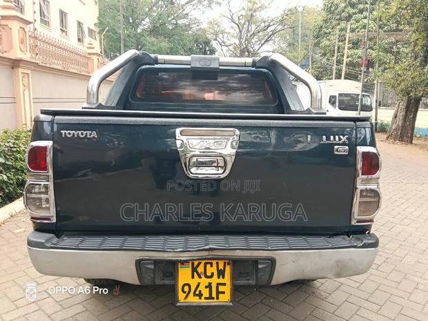 Toyota Hilux 2012 Green