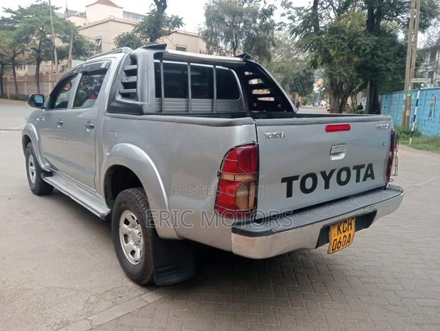 Toyota Hilux 2015 Silver