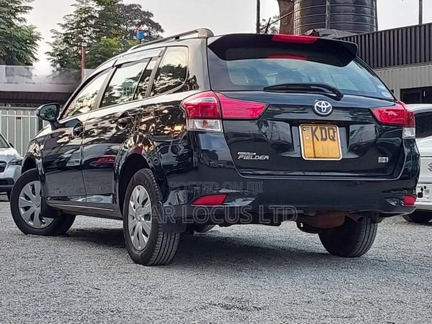 Toyota Corolla Fielder 2018 Black