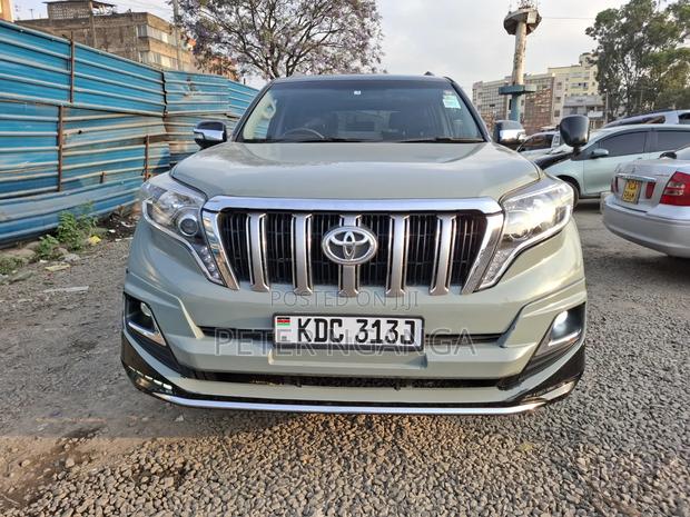 Toyota Land Cruiser Prado 2016 Gray
