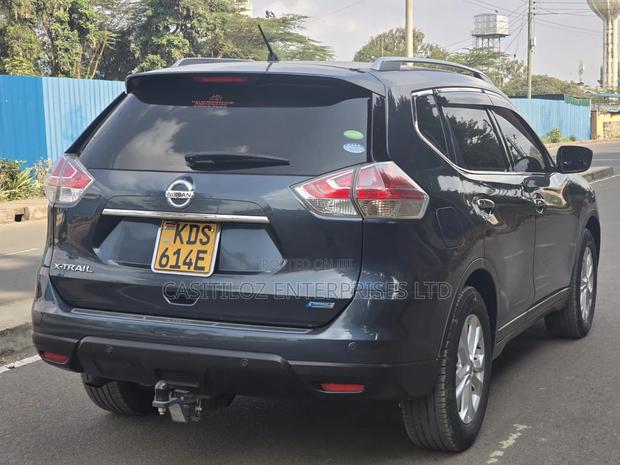 Nissan X-Trail 2017 Blue