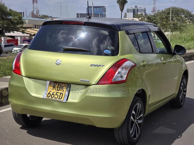 Suzuki Swift 2015 Green