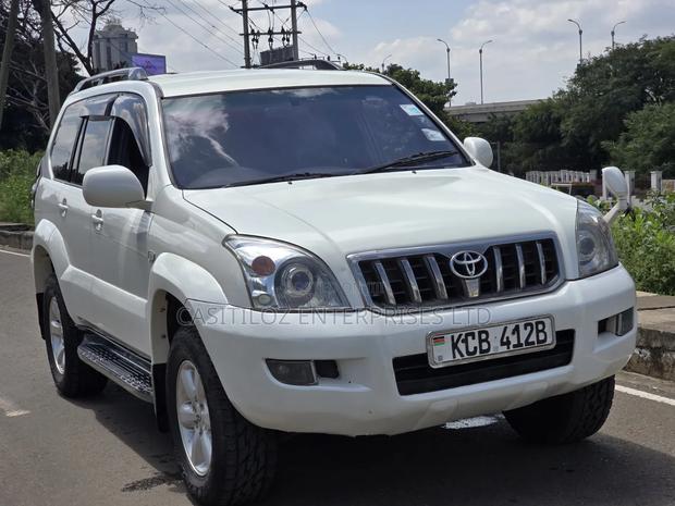 Toyota Land Cruiser Prado 2007 White