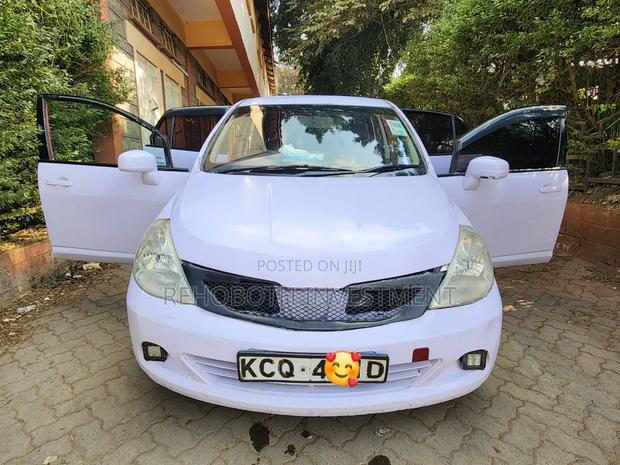 Nissan Tiida 2011 White