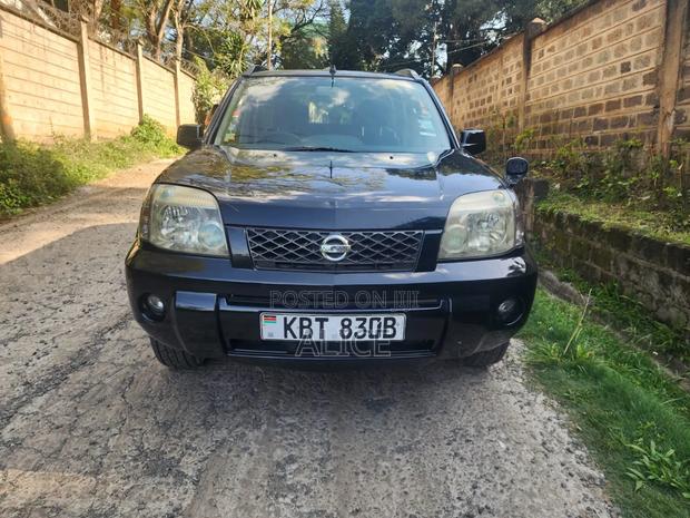 Nissan X-Trail 2006 Black