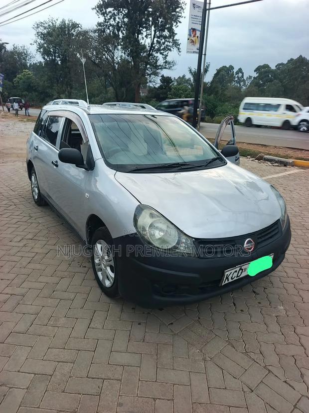 Nissan Advan 2007 Silver