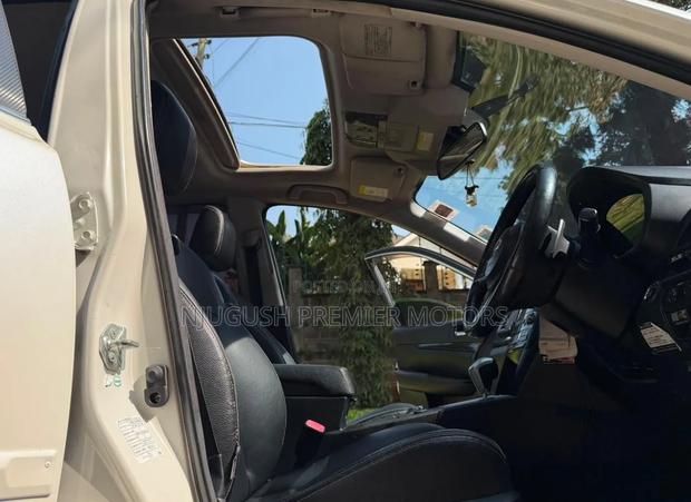 Subaru Legacy 2011 White