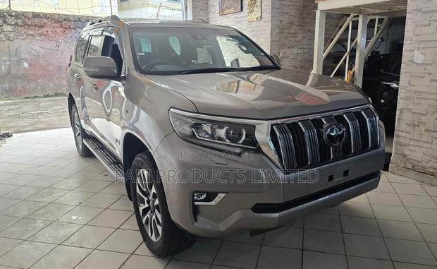 Toyota Land Cruiser Prado 2019 Brown