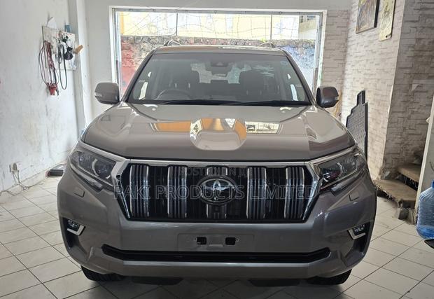 Toyota Land Cruiser Prado 2019 Brown